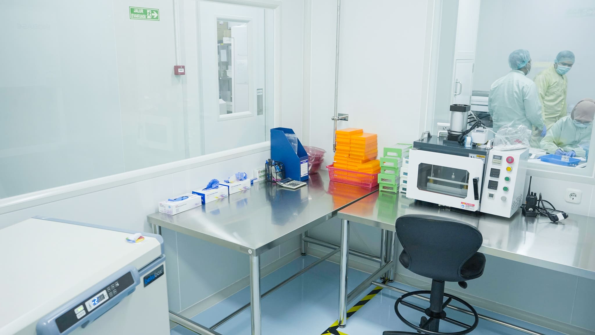 Free Bootstrap Template by ProBootstrap.com